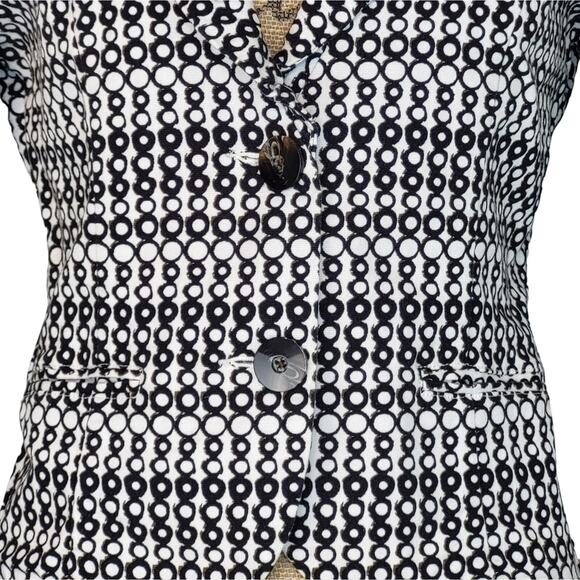 Cabi Du Jour White w/Black Circles Rouching Details Fitted Cropped Jacket Size 4 - Picture 5 of 12